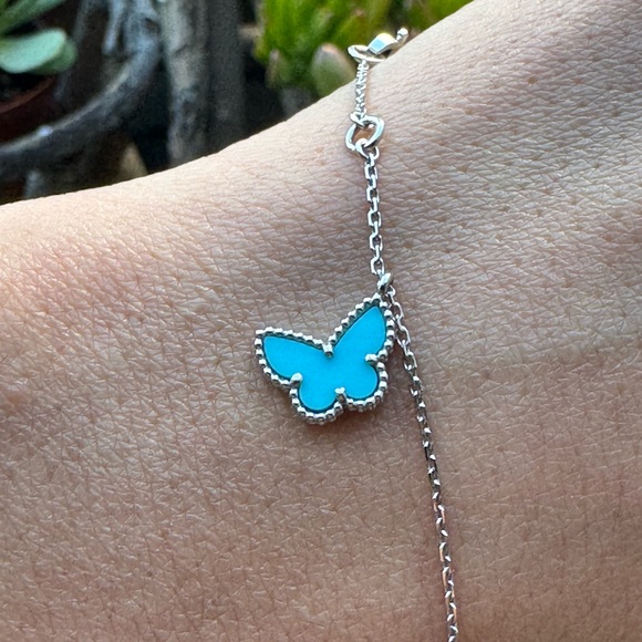 Van Cleef & Arpels 18k white gold Sweet Alhambra butterfly pendant necklace - Picture 4 of 9